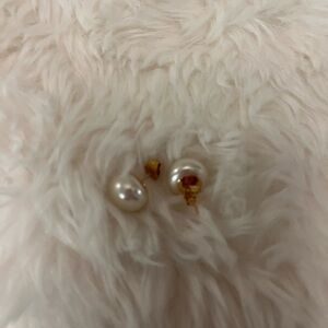 Elegant Pearl and Gold Stud Earrings